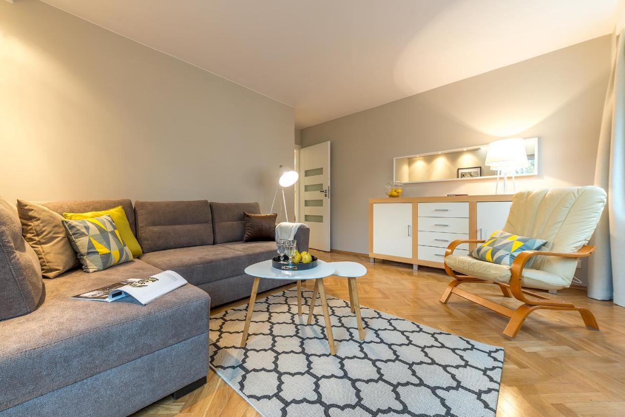 Chmielna 73 P&O Serviced Apartments Варшава Екстериор снимка