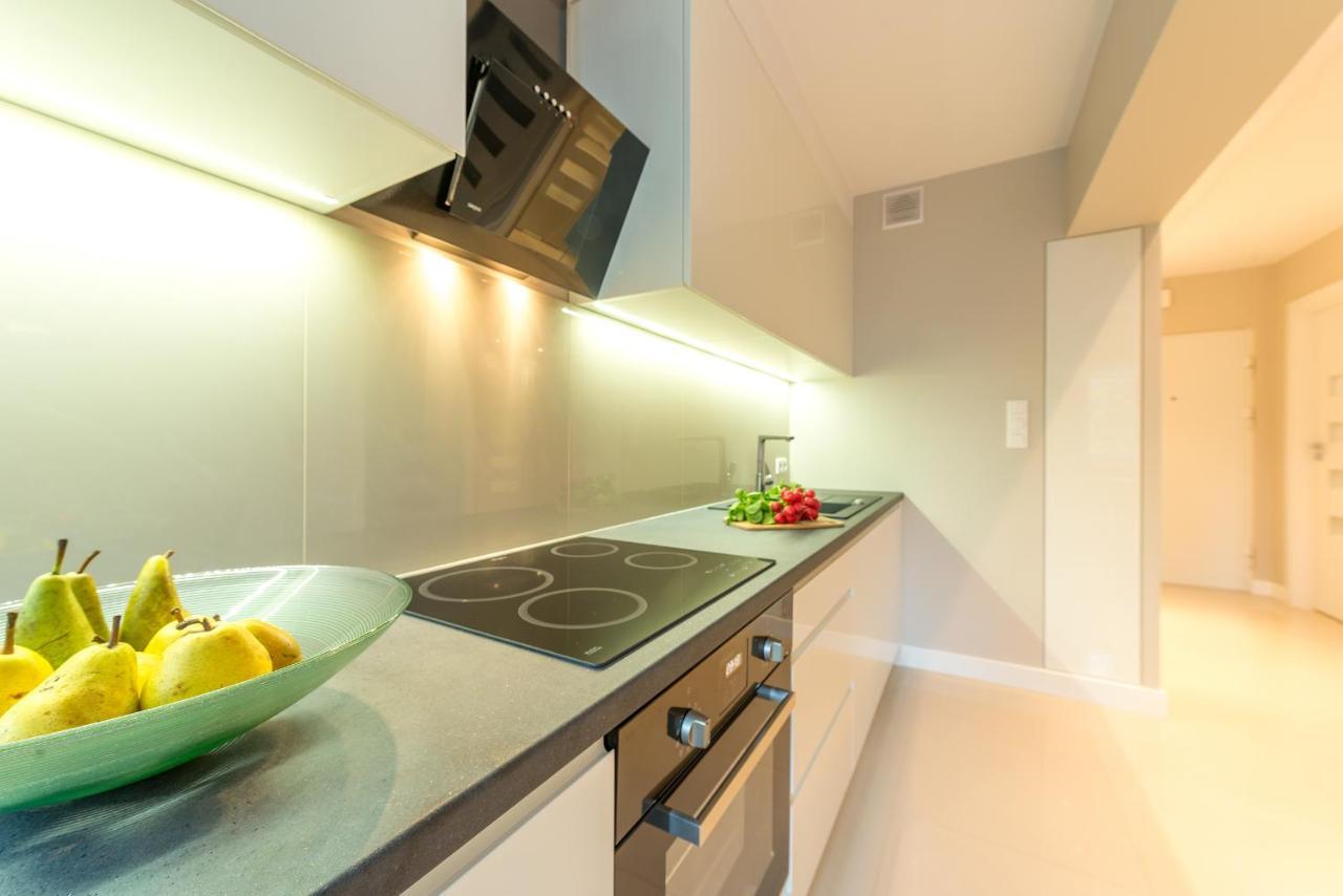 Chmielna 73 P&O Serviced Apartments Варшава Екстериор снимка